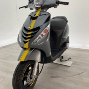 Stickerset Piaggio Zip SP AMG look14-delig Zip 2000 Oranje.