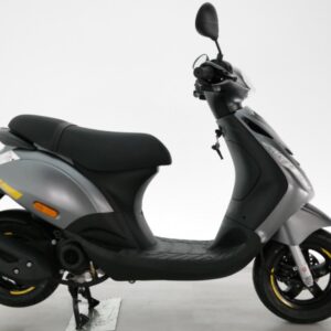 Stickerset Piaggio Zip SP AMG look14-delig Zip 2000 Rood.