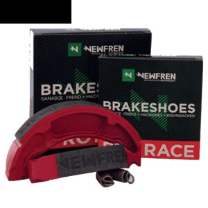 <strong>High performance remsegmenten voor 25% kortere remafstand</strong> / 110x25mm | Div. GY6 China scooters voor / achter - Benelli - E-Ton LXL / RXL / ST EXL - Honda Dax / Lead / Wallaroo / SFX / Fifty / Bali / Sky / Shadow - Kymco Agility 10" / Agility 12" / Dink / DJ / Filly / Heroism / K12 / KB / Like / Top Boy / Yup - Peugeot Buxy / Elyseo / Fox / Looxor / Ludix / Metropolis / SC / Speedake / Speedfight 1 / Speedfight 2 / Speedfight 3 Vivacity 2 / Vivacity 3 / Squab / SV / Trekker / Kisbee / X-fight / Zenith - PGO Star / Big Max - Sym Orbit / Orbit 2 / Fiddle 2 / Fiddle 3 / Cello / Allo / Symply / Jet 4 / X-pro / Crox (4312A-YOI-E000)